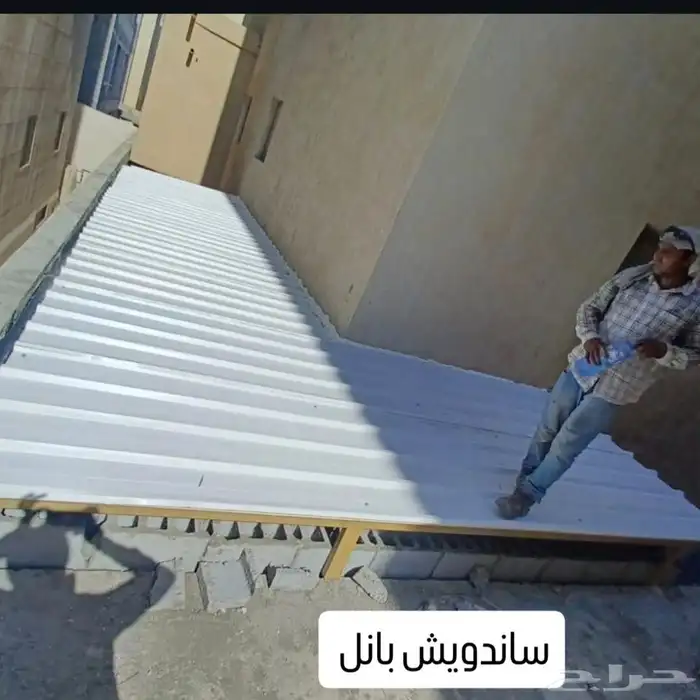 مظلات سيارات   جلسات سواتر   عشب بديل خشب عوازل 3