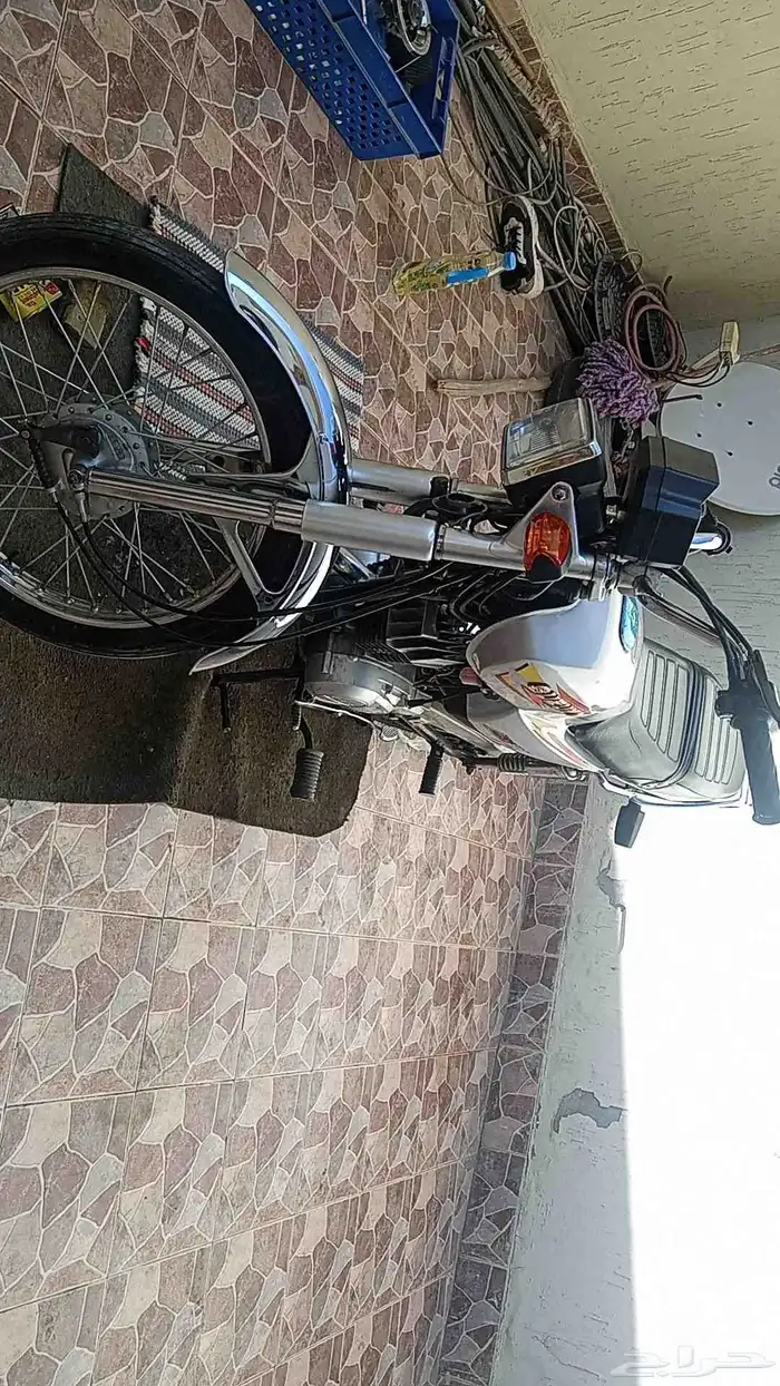 أعرض لكم دباب X100 اصلي سوزوكي موديل 2023 الدباب نظيف بس 1