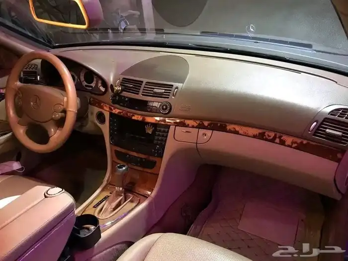 مرسيدس E200 موديل 2007 3