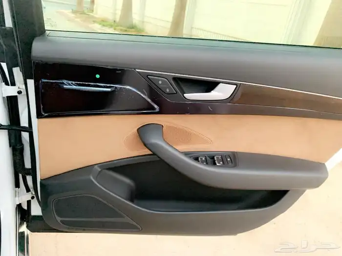 Audi A8 2016 3