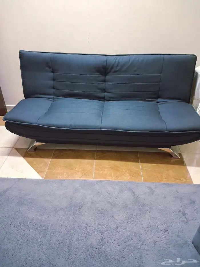 كنب سرير شبه جديده للبيع بداعي السفر المستعجل 0