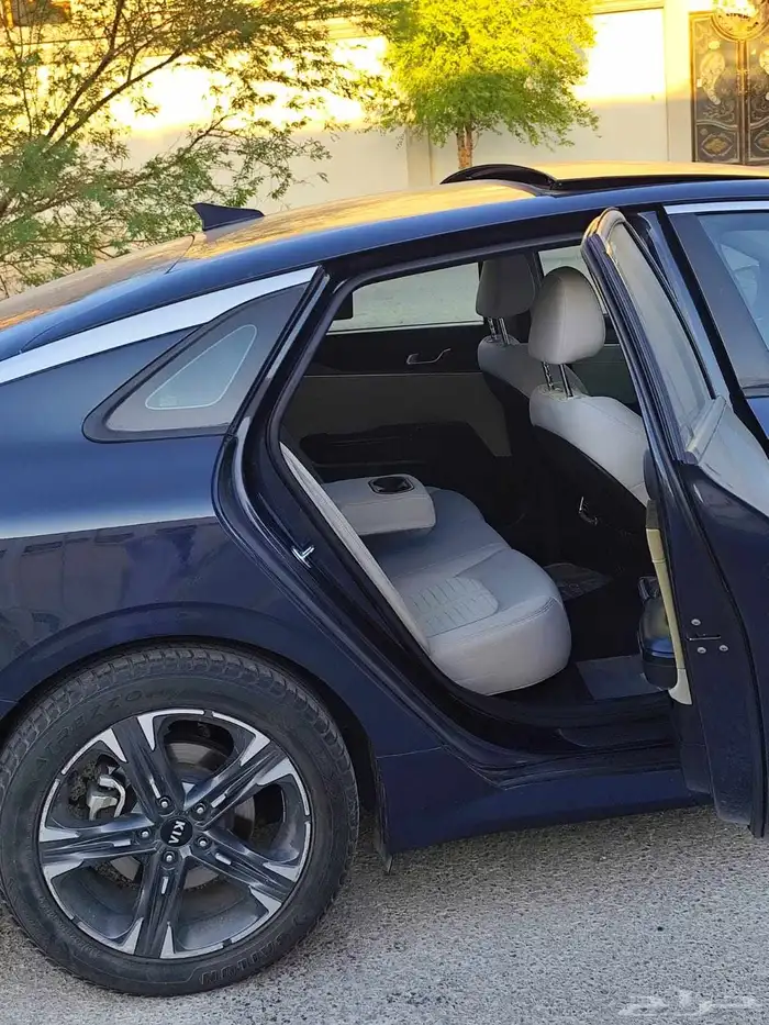 للبيع كيا K5 بالهفوف 2021 بانوراما 2.5 نظيفة مالك اول 34