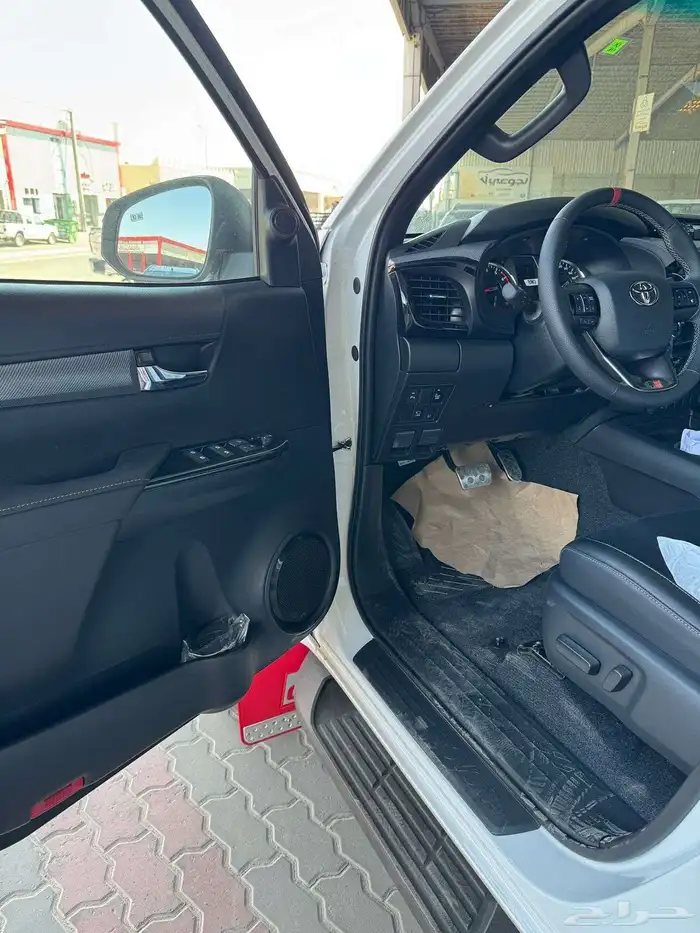 تويوتا هايلكس غمارتين بنزين GR رالي S سعودي 2025 8