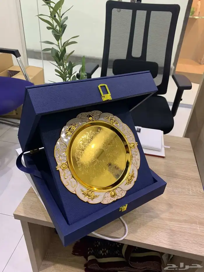 طباعة بوكسات واكواب واستيكر ولوحات احرف وبنر 3