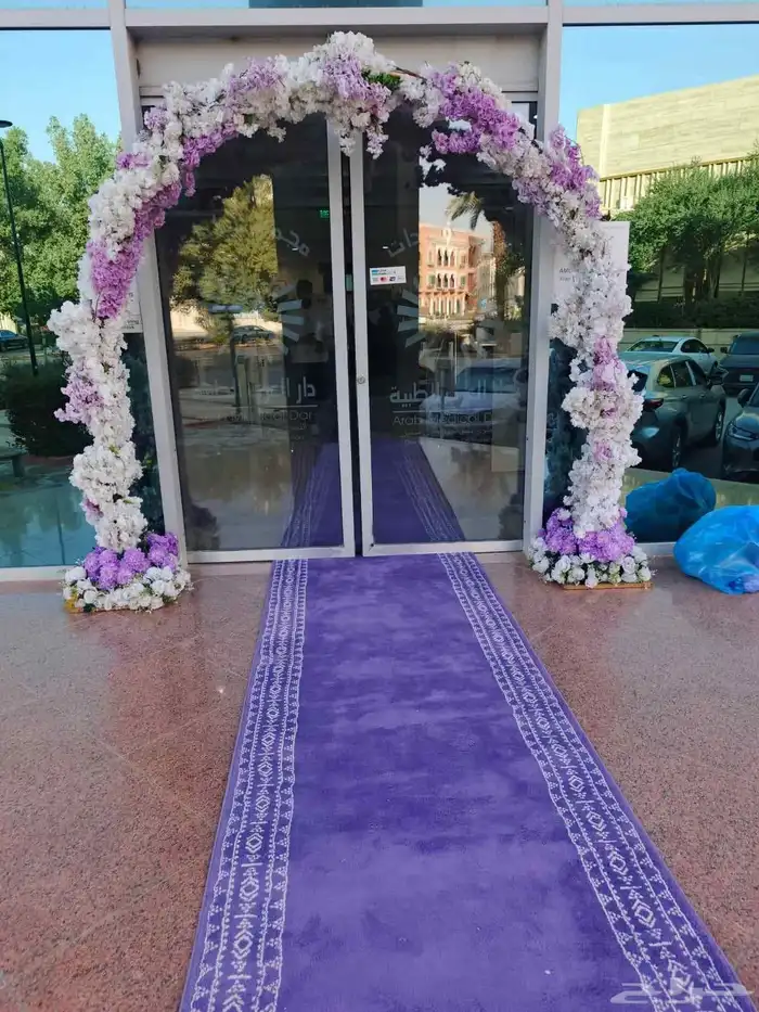 تنظيم حفلات وفتتحات تاجير شاشات مسارح استيج خشب استيج زجاج 2