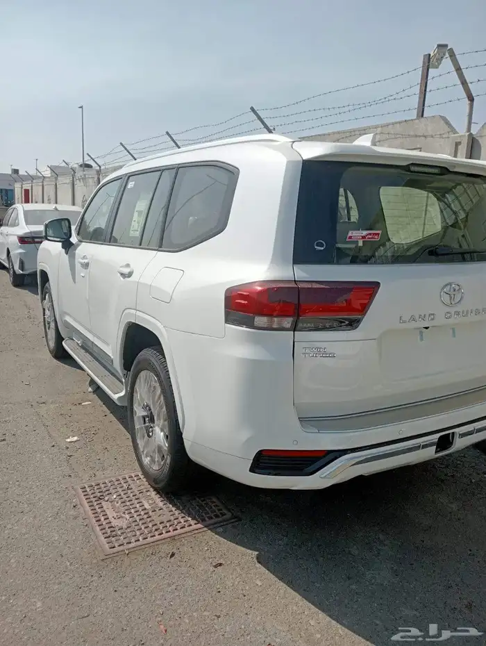 لاند كروز 4 بنزين 2