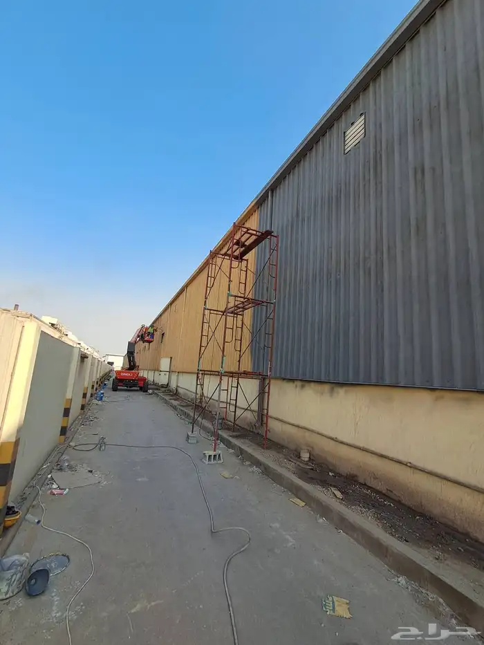 هذه عملية طلاء. أولا   نظ فها جيدا  بالماء  ثم ضع الطلاء علي 6