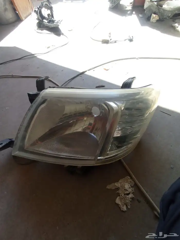 لوفر لكم شمعه هايلكس يسار اصلي وكاله موديل 2012ايلا 2015 0