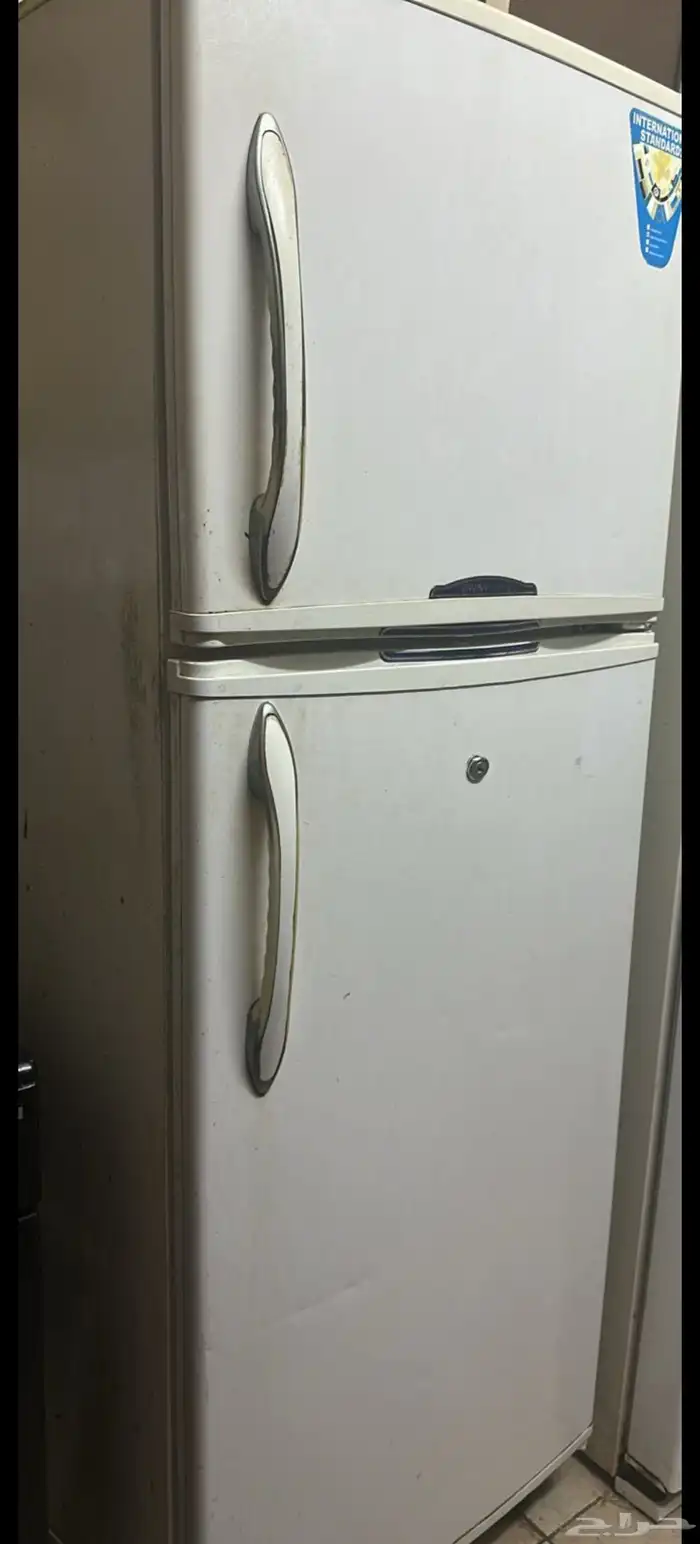 ثلاجة للبيع 0