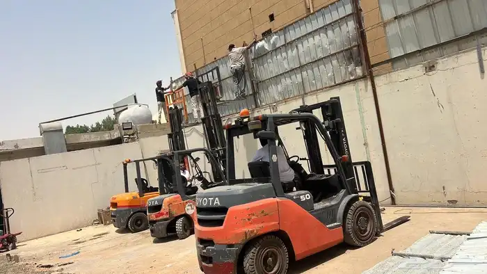 رافعة_شوكية_فوركلفت_رافعة_يدوية_للايجار 4