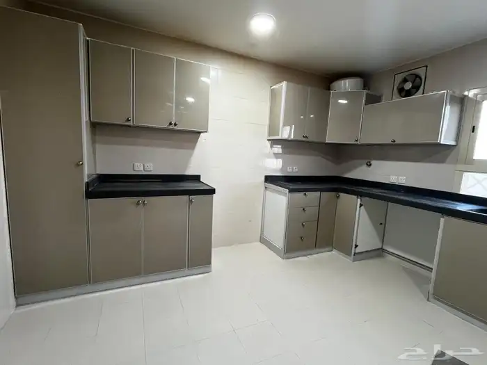 دولاب مطبخ 4 5 دبل شبه الجديد 0