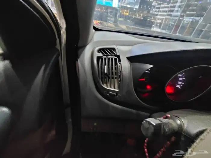 سياره كيا سيراتو 2011 ماكينه موضبه السيارة راشه كامل بالخارج 8