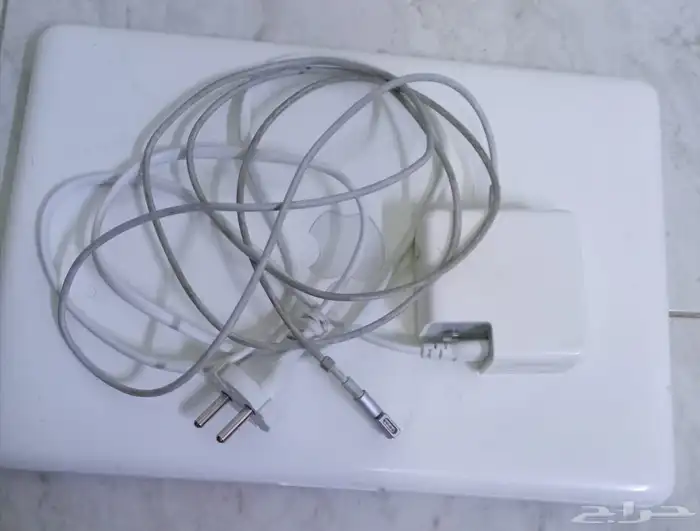 ماك بوك يحتاج نسخه 2