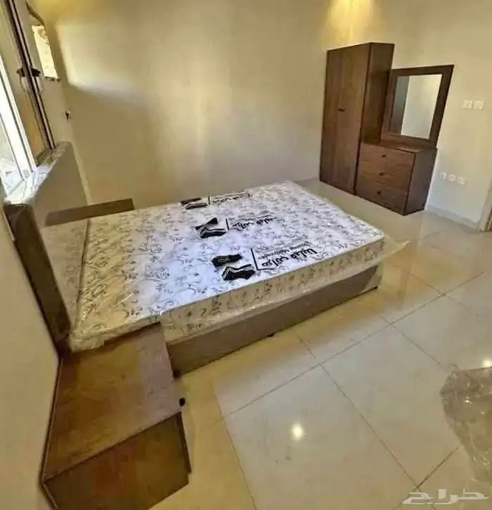 New brand wood bed sets available cash on delivery 2