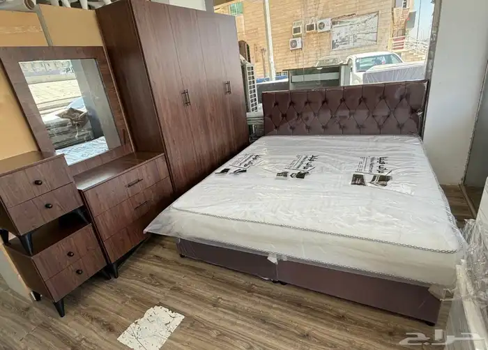 New brand wood bed sets available cash on delivery 3