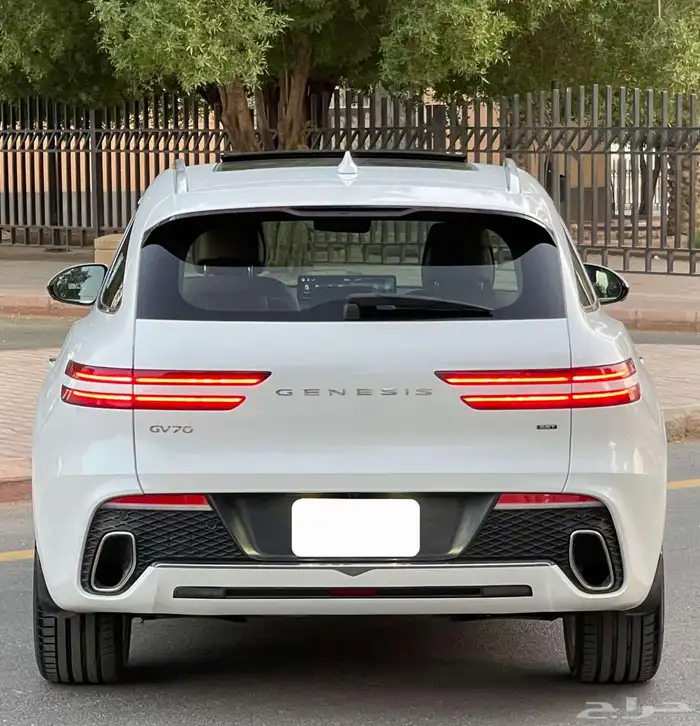 جنيسس GV70 2023 فل سعودي 7