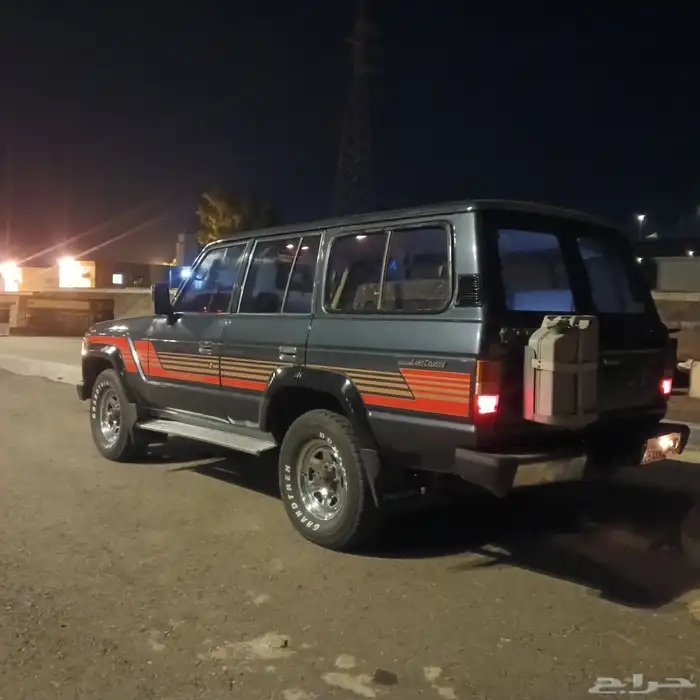 لاندكروزر صالون VX كلاسيك فل 10