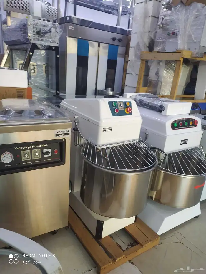 معدات مطاعم متكامله مكاين بروست ثلاجات افران 0
