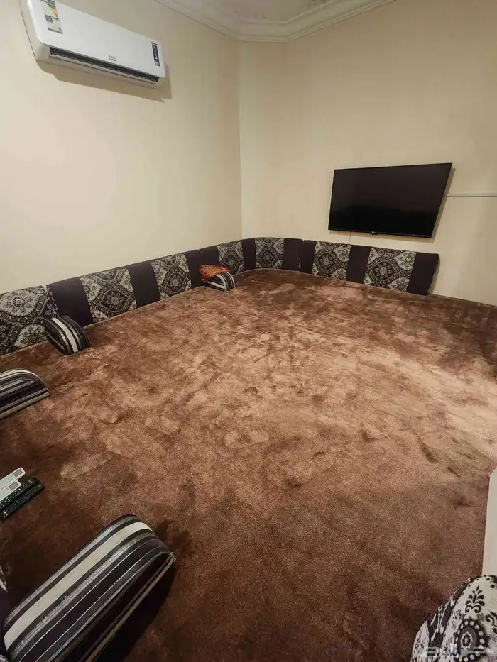 شقق عزاب مقابل البوابه الثانيه للمدينه العسكرية احد رفيده 7