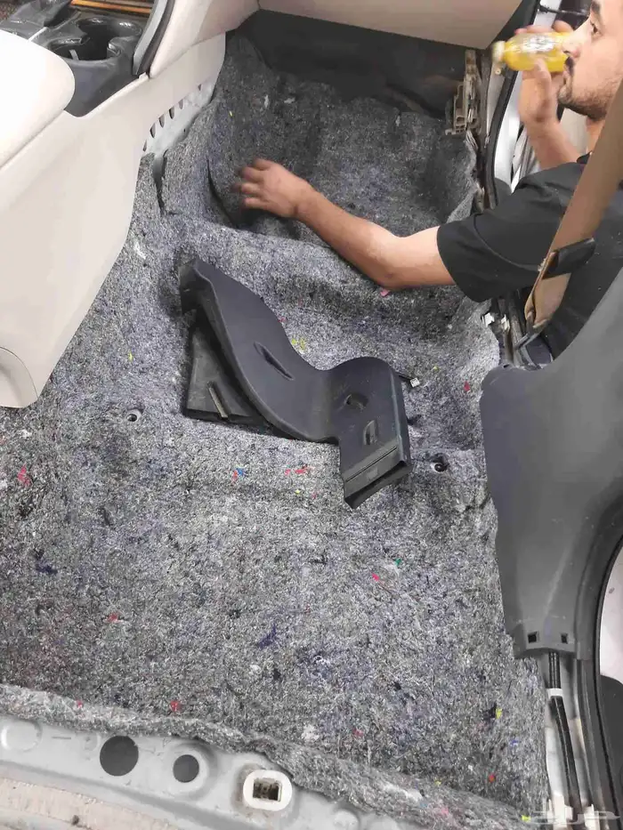 عازل حرارة ارضية سيارة 1