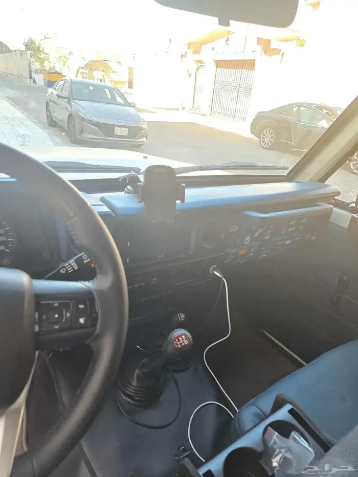 ربع لاند كروزر ممشى قليل جدا مخزن 7