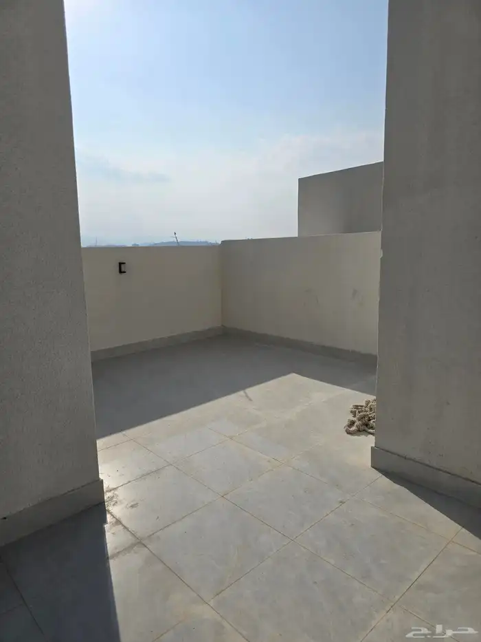 للبيع تاون هاوس ابها المروج 635 الف وسط الخدمات 24