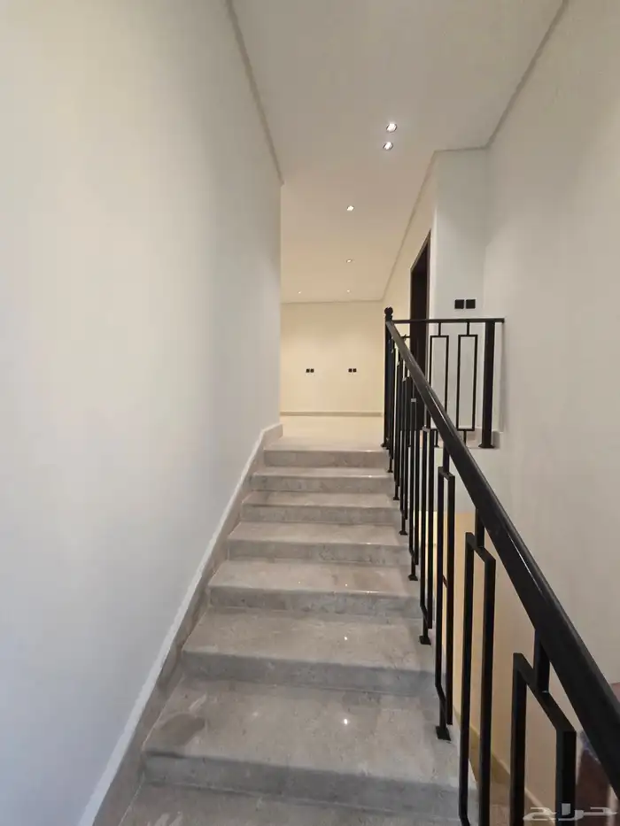 للبيع تاون هاوس ابها المروج 635 الف وسط الخدمات 13