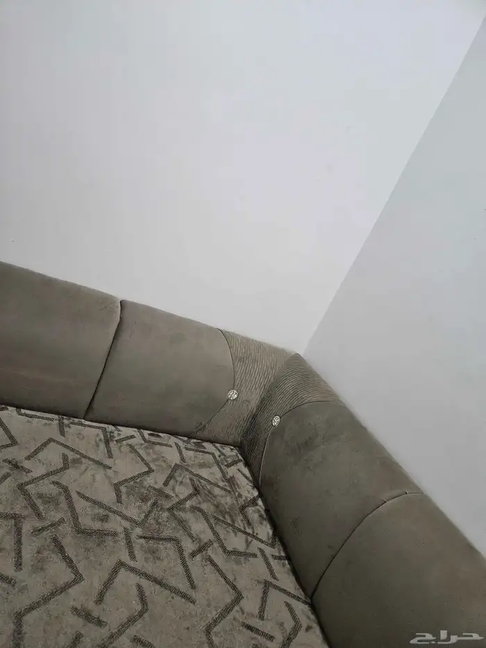 مساند مع الستاره والموكيت 0