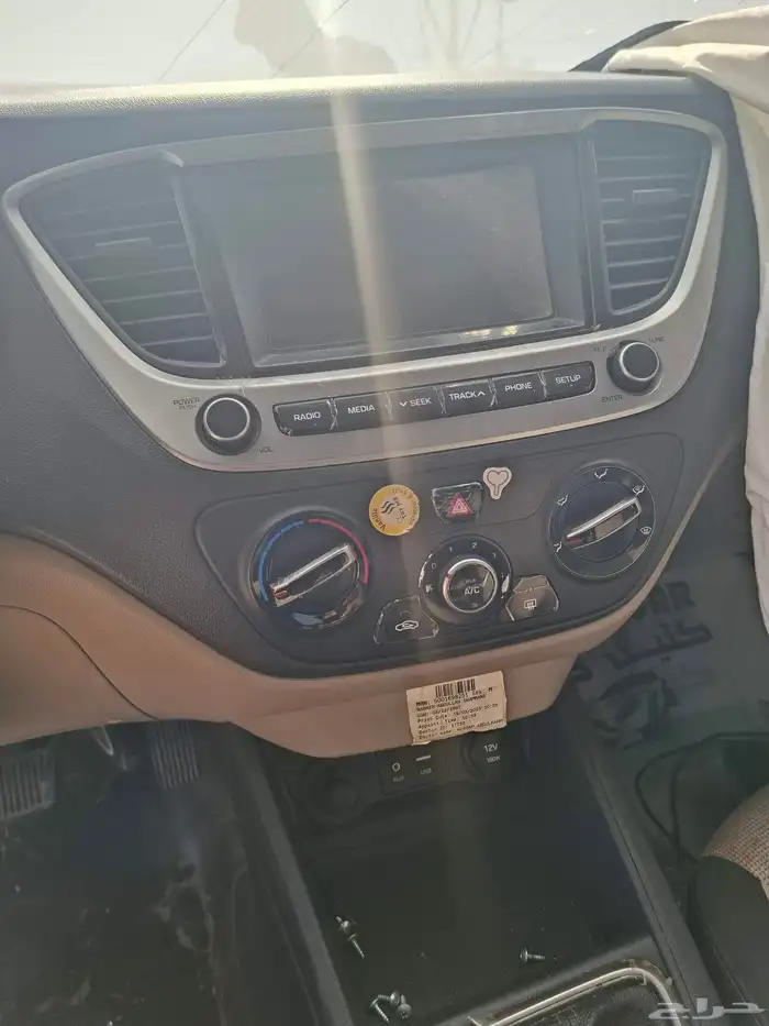 اكسنت 2020 تشليح قطع غيار فقط 4