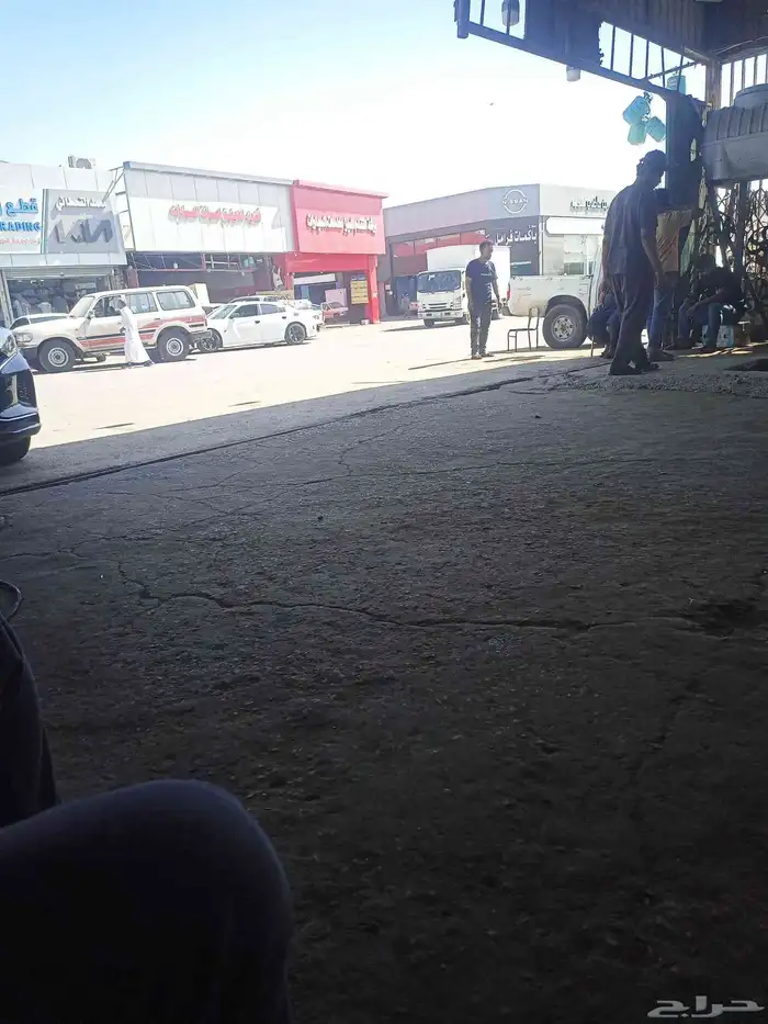 جزء من ورشة للأيجار مخرطة أو هيدروليك 0