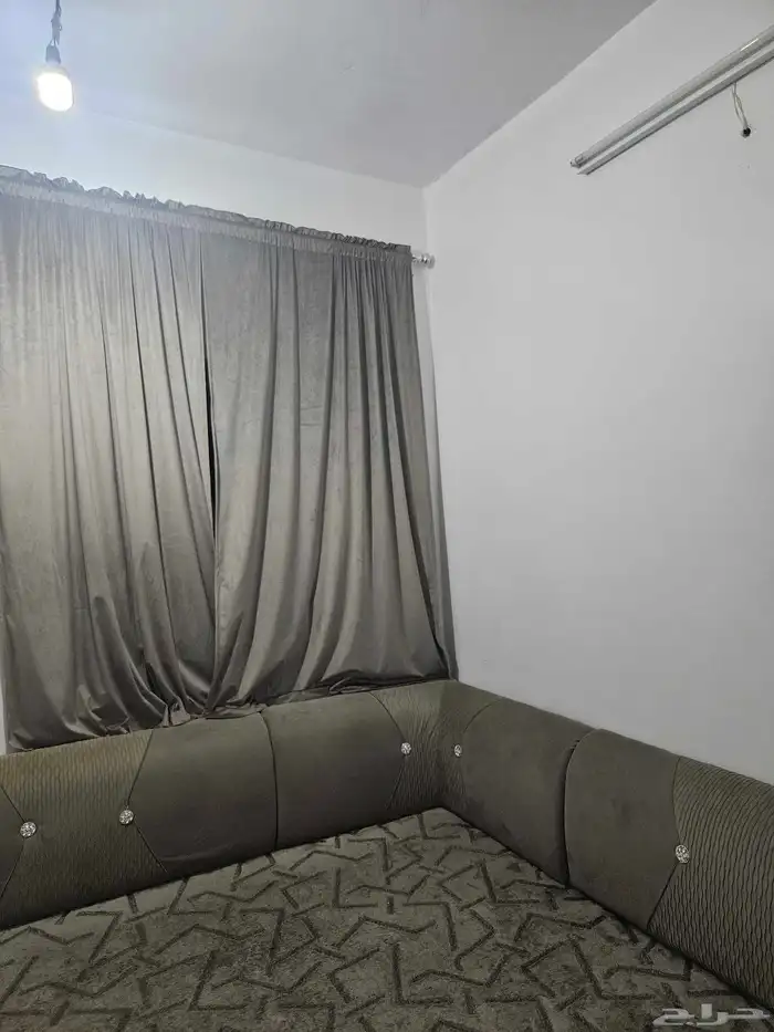 مساند مع الستاره والموكيت 1