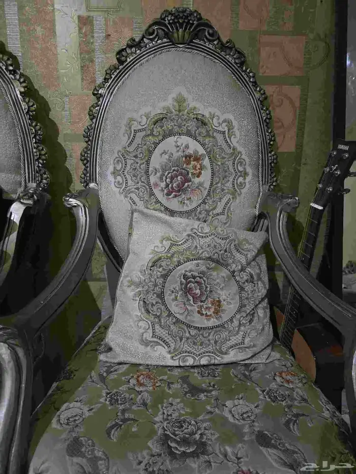 كنب تركي مستعمل السعر 600 للجادين فقطط 3