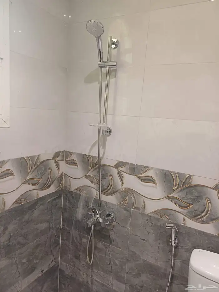 السلام عليكم ورحمة الله وبركاته سباك لي جميع السباكه 4