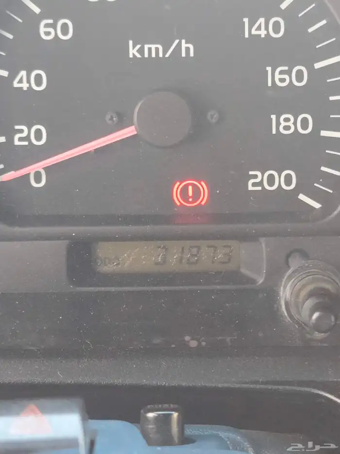 ربع لاند كروزر ممشى قليل جدا مخزن 9