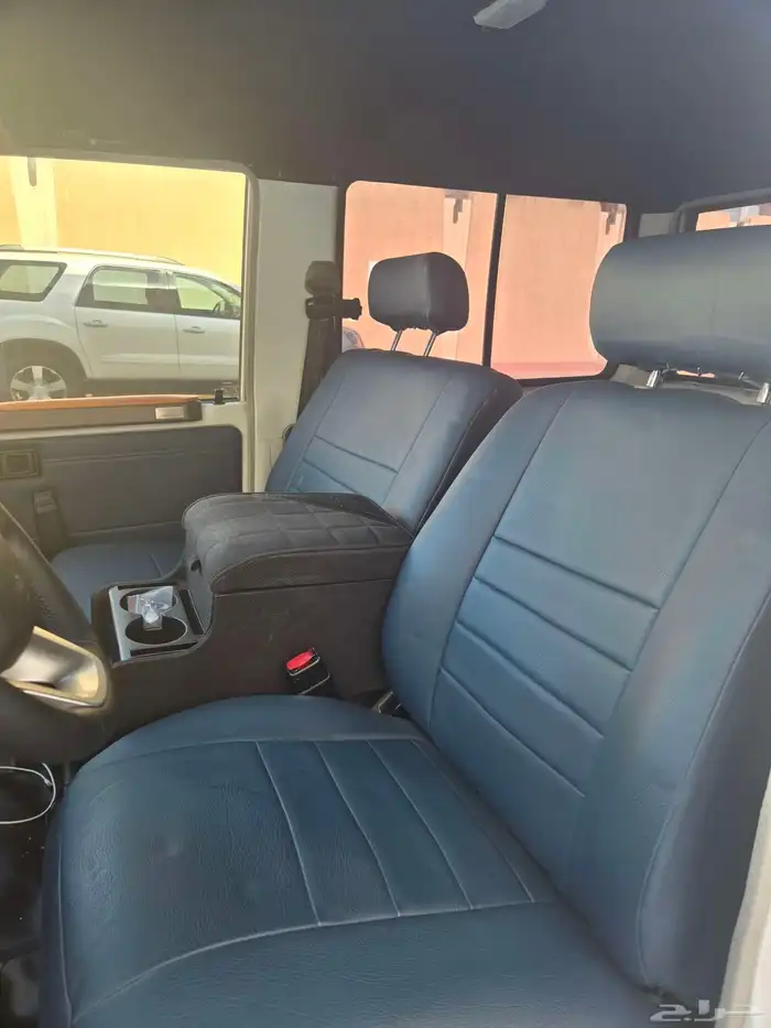 ربع لاند كروزر ممشى قليل جدا مخزن 5