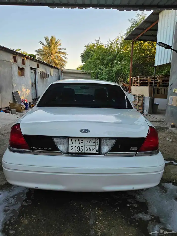 فورد فكتوريا 2011 6