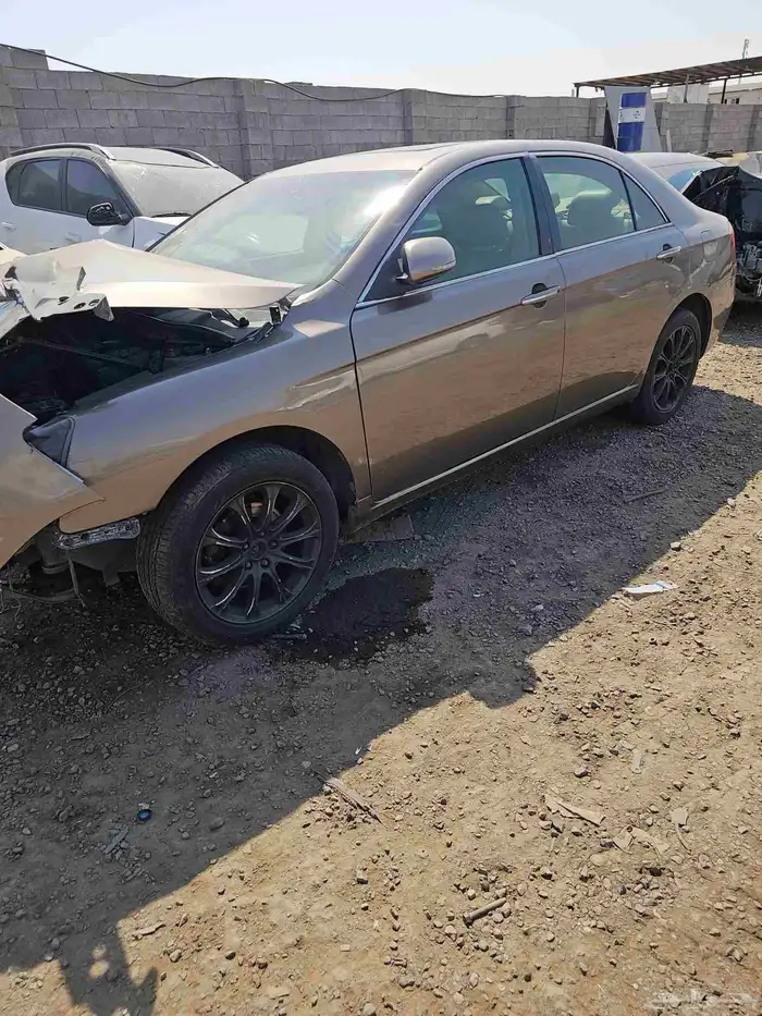 تشليح جيلي اي سي 8 2013 قطع غيار 1