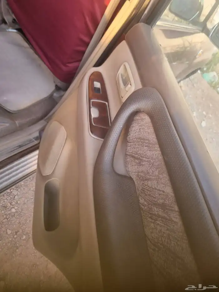 جيب تايوتا لاند كروزر موديل 2000 12