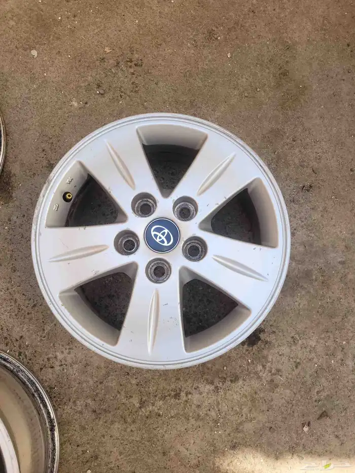 جنوط كامري كروم الأصلي وكاله مقاس 15 موديل 2005 6