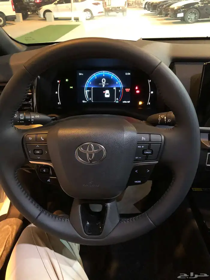 تويوتا كامري LE بنزين 2025 5