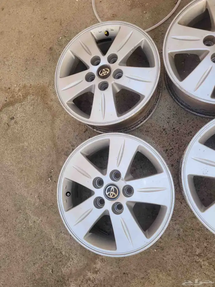 جنوط كامري كروم الأصلي وكاله مقاس 15 موديل 2005 4