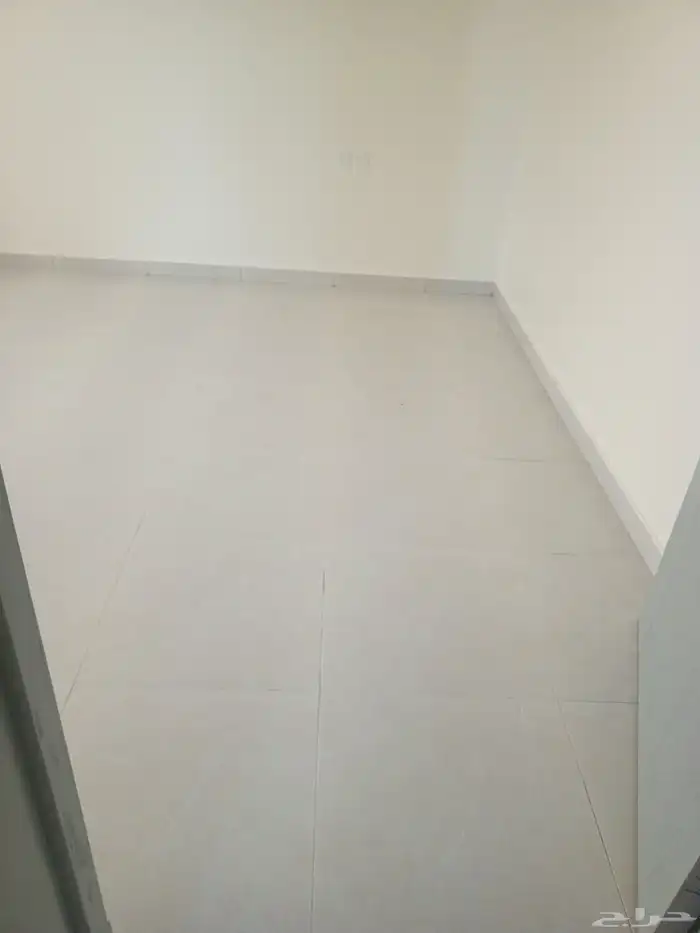 Polishing outdoor tiles 0