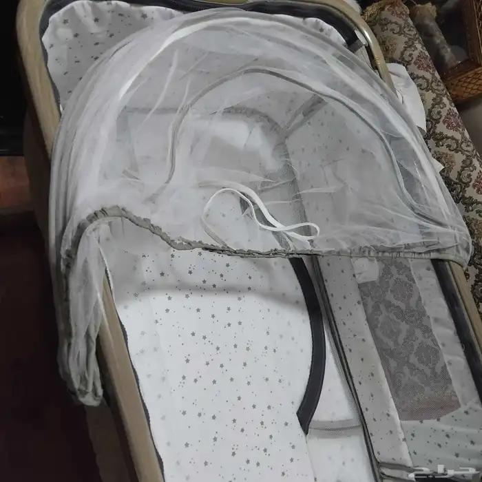 سرير اطفال 1