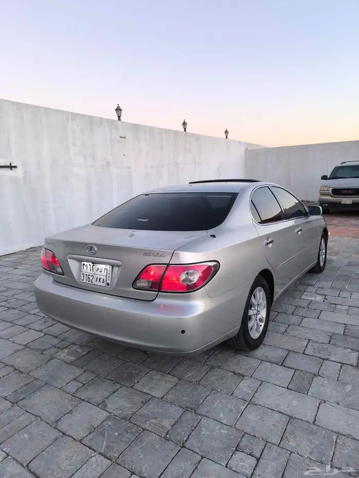 لكزس ES300 2003 نظيف 3