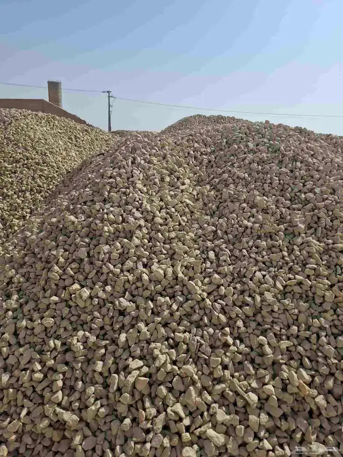 بحص ابيض ورمل احمر وصبيز واسفلت 8