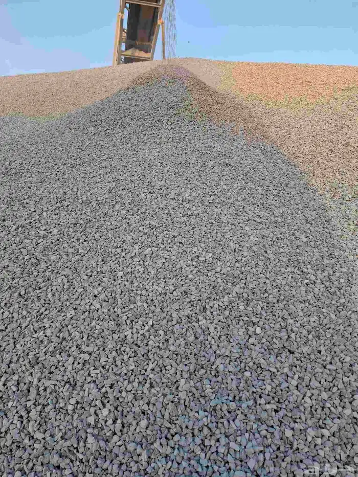 بحص ابيض ورمل احمر وصبيز واسفلت 3