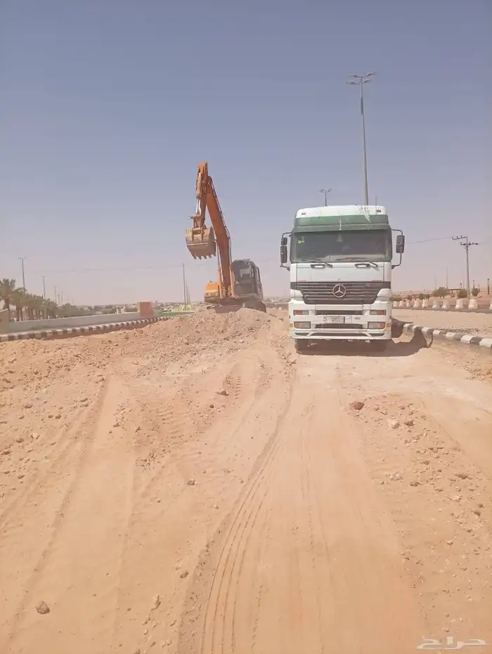 بوكلين للايجار في حائل وضوحيها باليومية او قطوعه 0