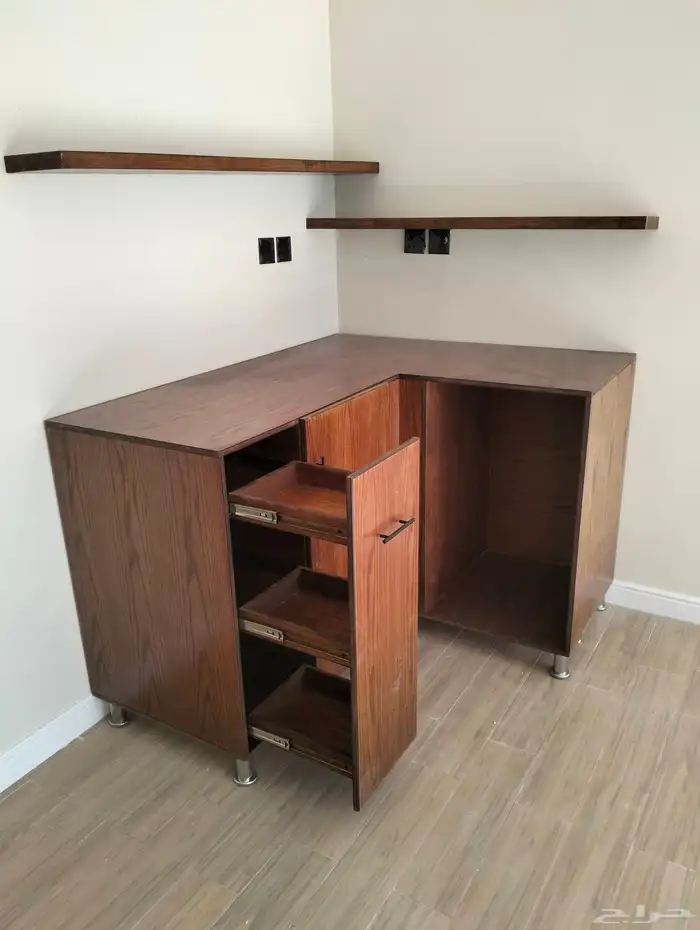 اعمال نجارة  كوفي كورنر-دولاب تحت الدرج 1