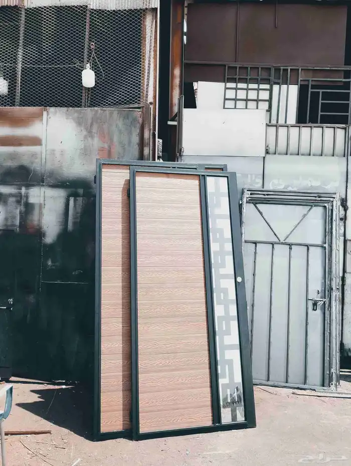 باب الحديد مغلق 0