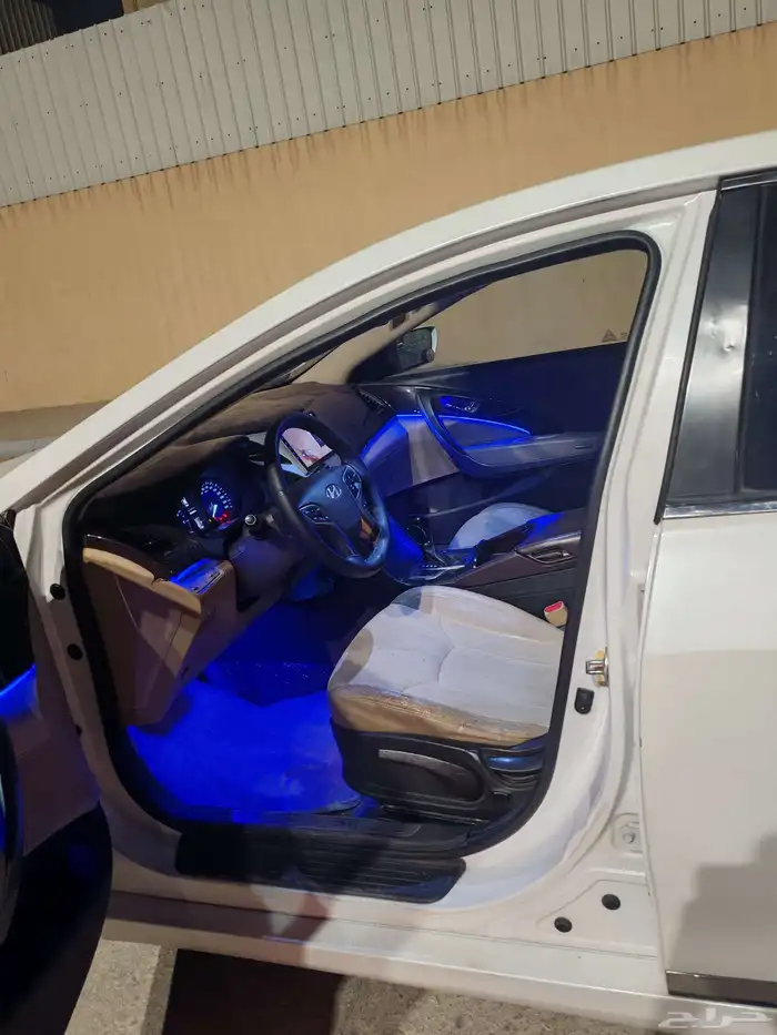 هيونداي ازيرا 2015 3